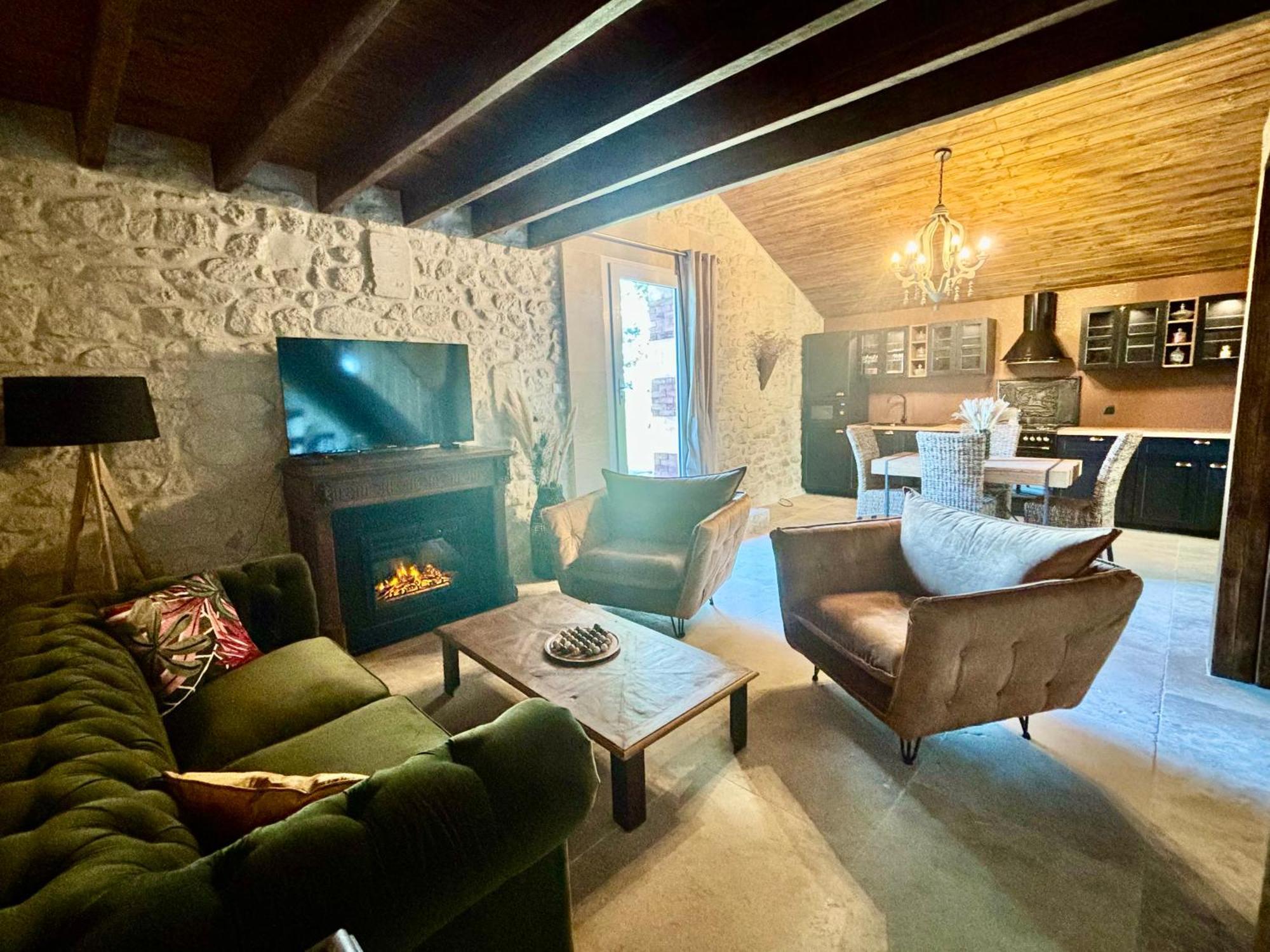 La Cave De Grand Cabane Fourques  Extérieur photo
